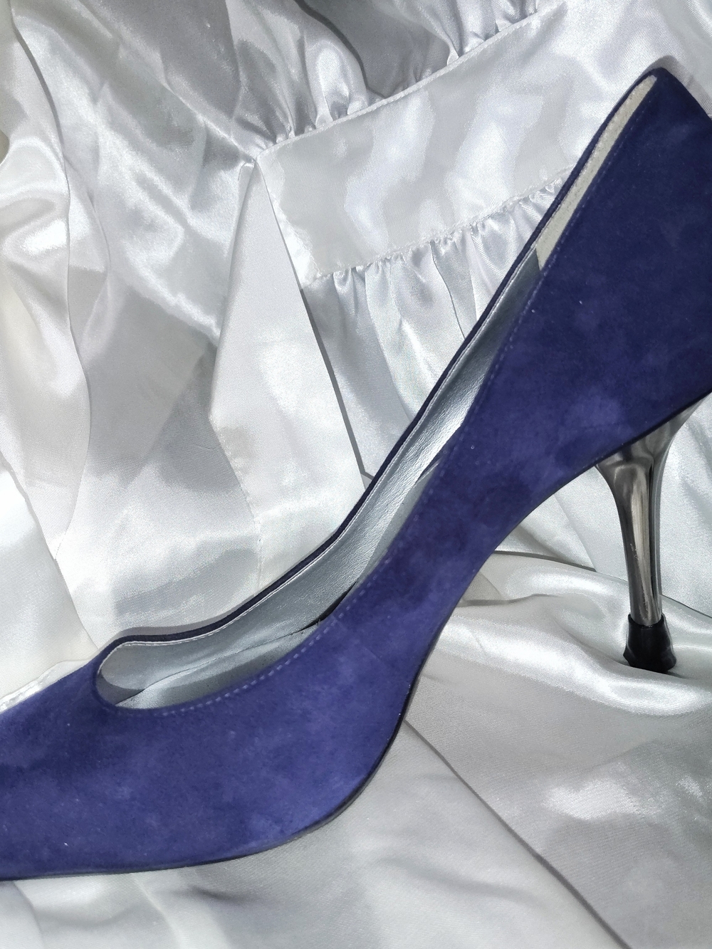 Gianni Bini Cobalt Blue Suede Pointed-Toe Pump Size 10